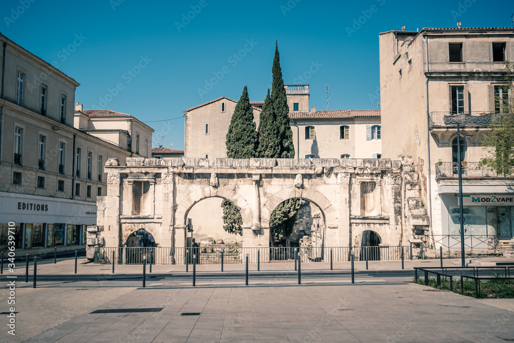 Porte Auguste à Nîmes