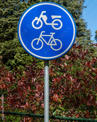 Dutch road sign route for cyclist