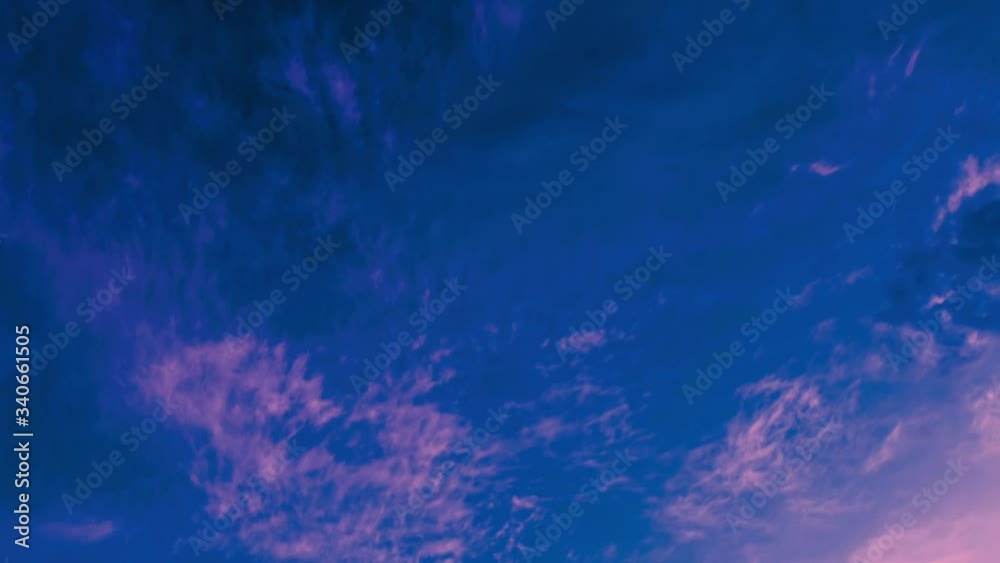 Timelapse de nuages roses au soleil couchant Timelapse de nuages roses au soleil couchant
