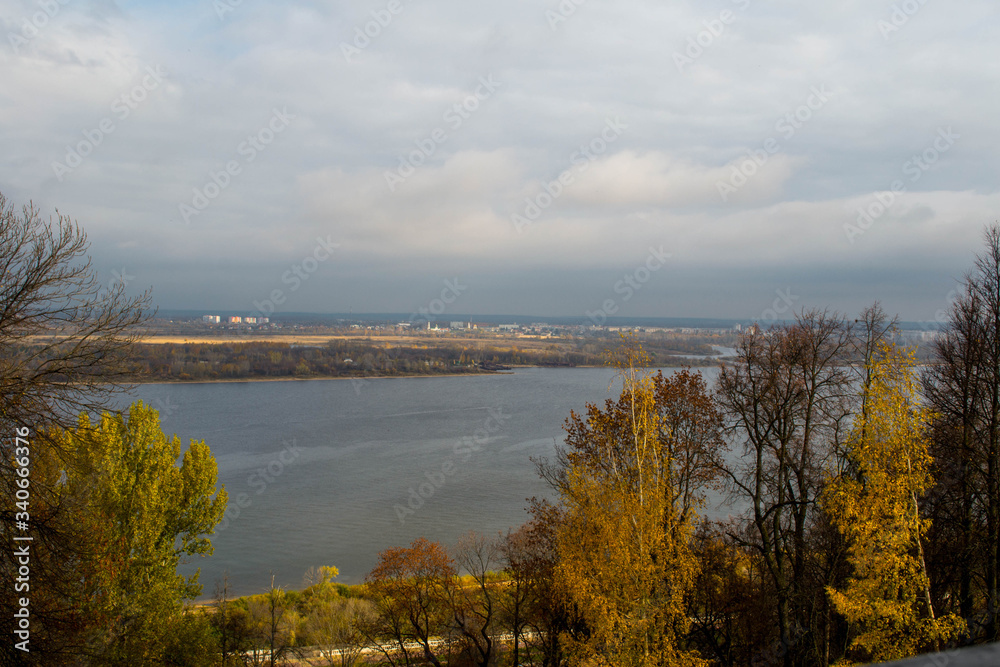 Fototapeta premium AUTUMN IN THE PARK