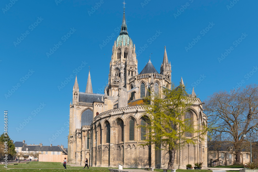 Naklejka premium a view of the cathedral of Bayeux in Normandy