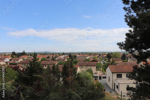 Vue sur les toîts de la ville de Corbas - Ville de Corbas - Département du Rhône - France