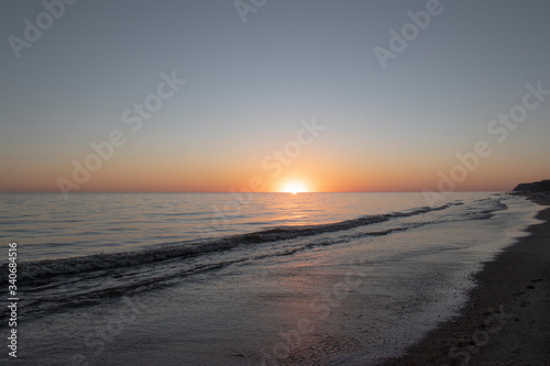 Fotograf  a del fin del d  a en la playa.