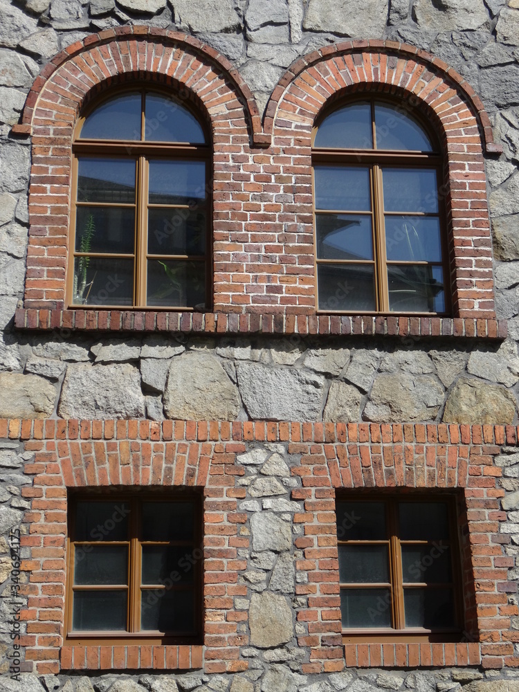 Fassade mit Fenstern