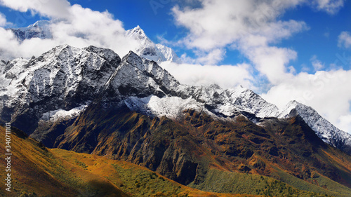 Fototapeta Naklejka Na Ścianę i Meble -  Himalayas mountains ridge Himalaya mountain landscape