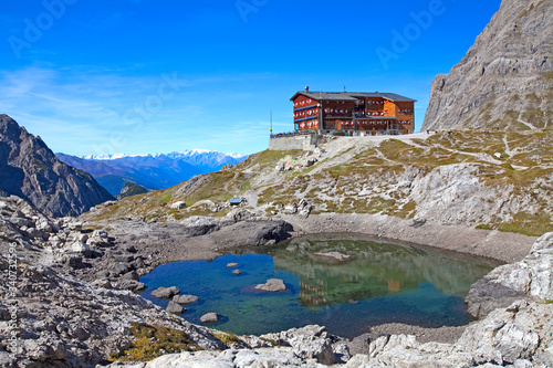 Die Lienzer Dolomiten mit der Karlsbader Hütte