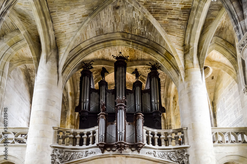 Grandstand organ of the Saint Etienne church photo