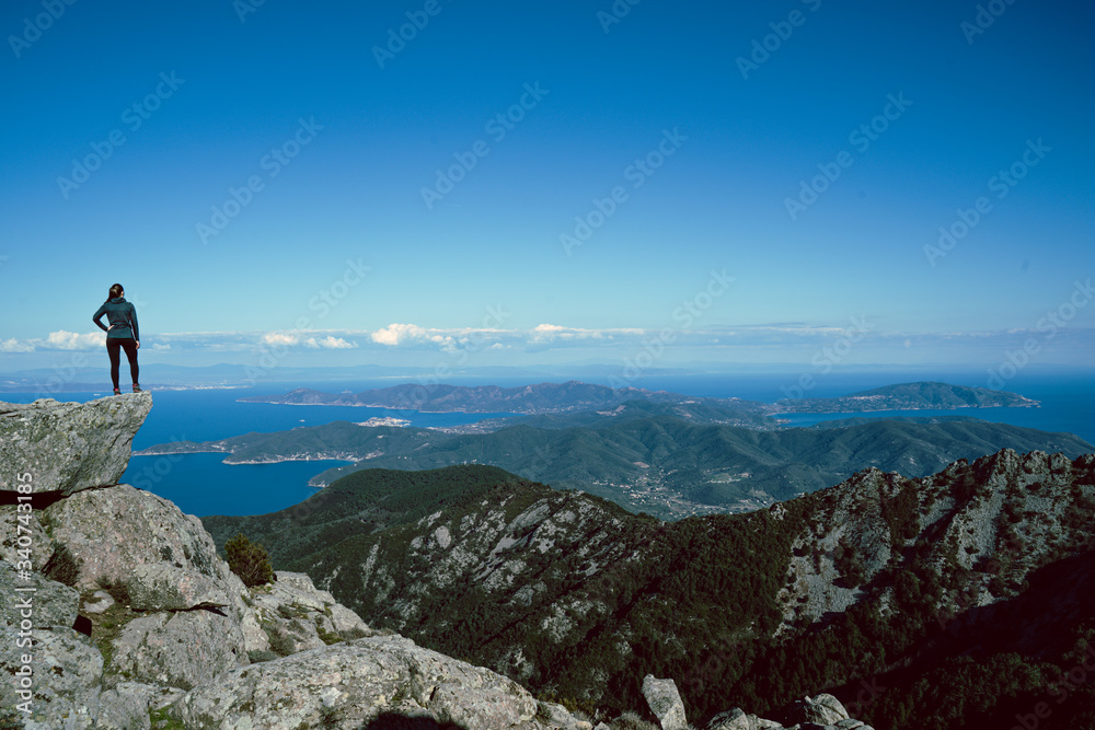 isola d'elba fotografata dal monte capanne