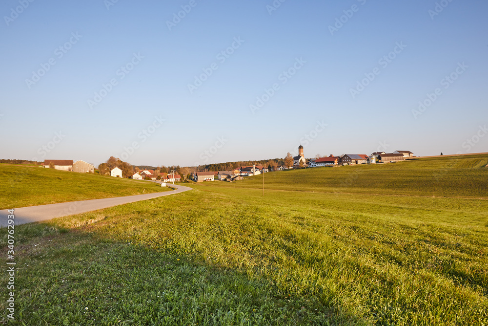 Ortsansicht, Martinskirchen, Wurmannsquick, Landkreis Rottal-Inn, Niederbayern, Bayern, Deutschland Ortsansicht, Martinskirchen, Wurmannsquick, Landkreis Rottal-Inn, Niederbayern, Bayern, Deutschland