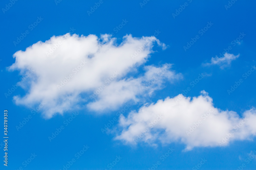 Obraz premium Blue sky background with clouds and wallpaper