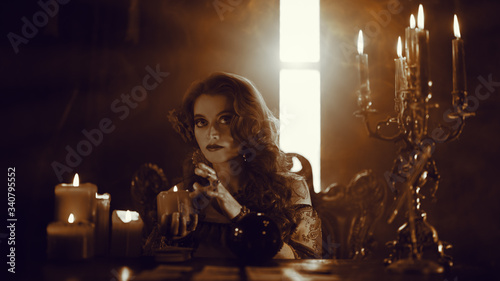 Foto mysterious fortune teller