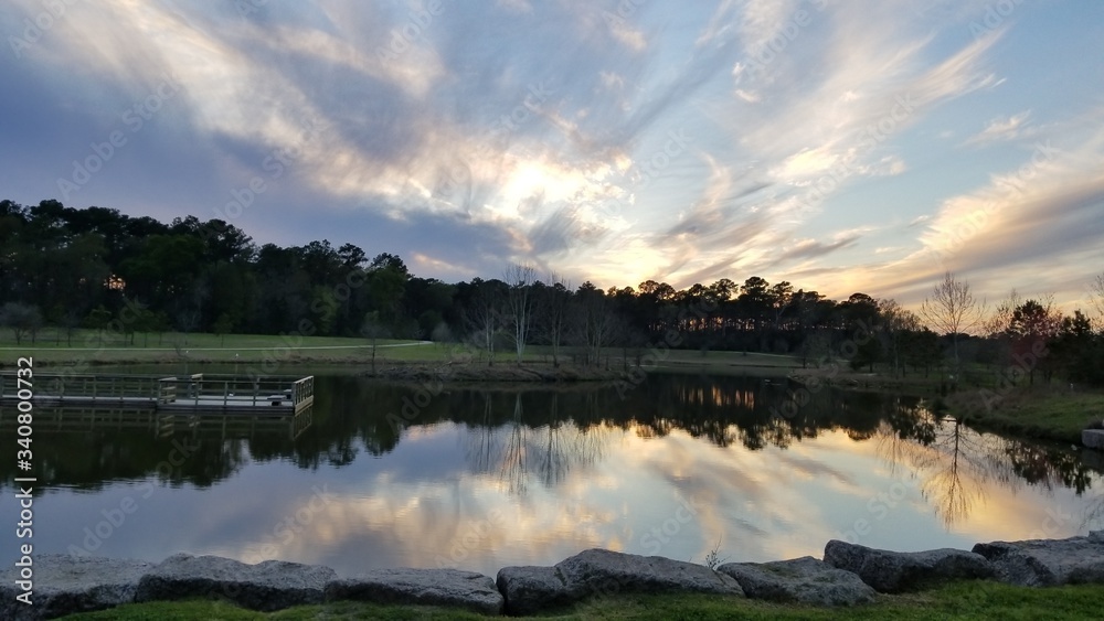 Fototapeta premium Beautiful sunset at the lake