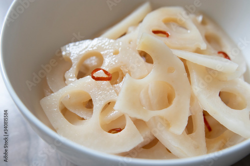 蓮根の甘酢漬け