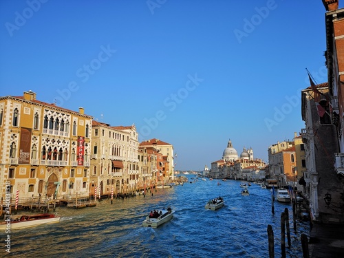 Lively Venice  © Pawirin