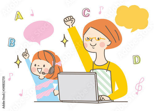  パソコン　オンライン学習　ママ　女の子　喜ぶ