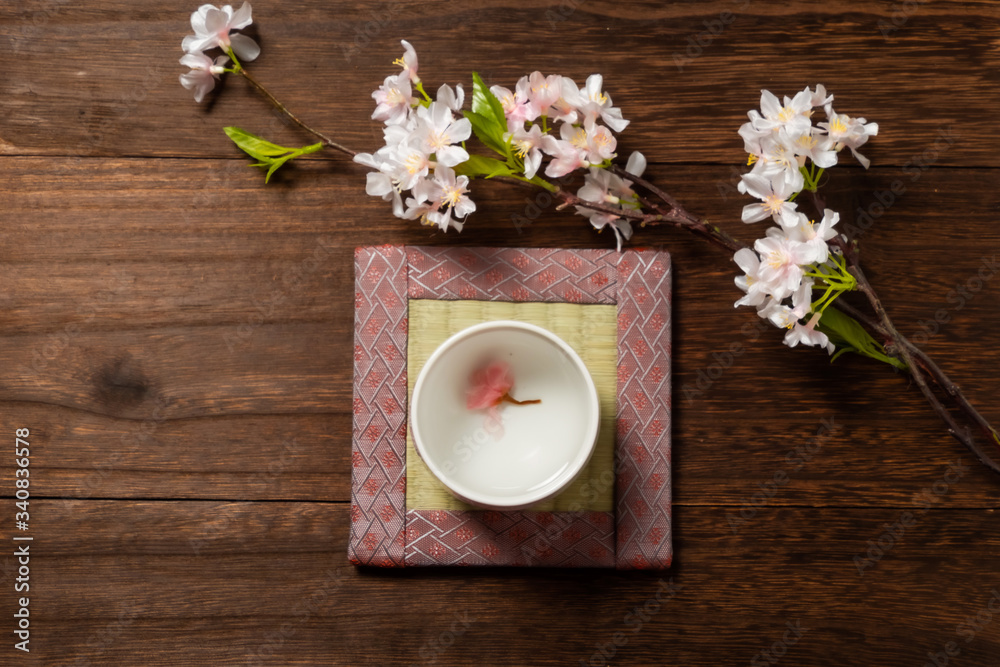 日本酒　Image of typical sake (Japanese liquor)
