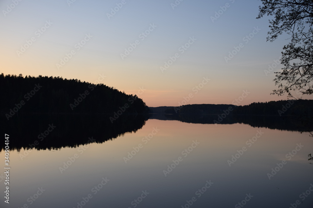 Fototapeta premium sunset on the lake