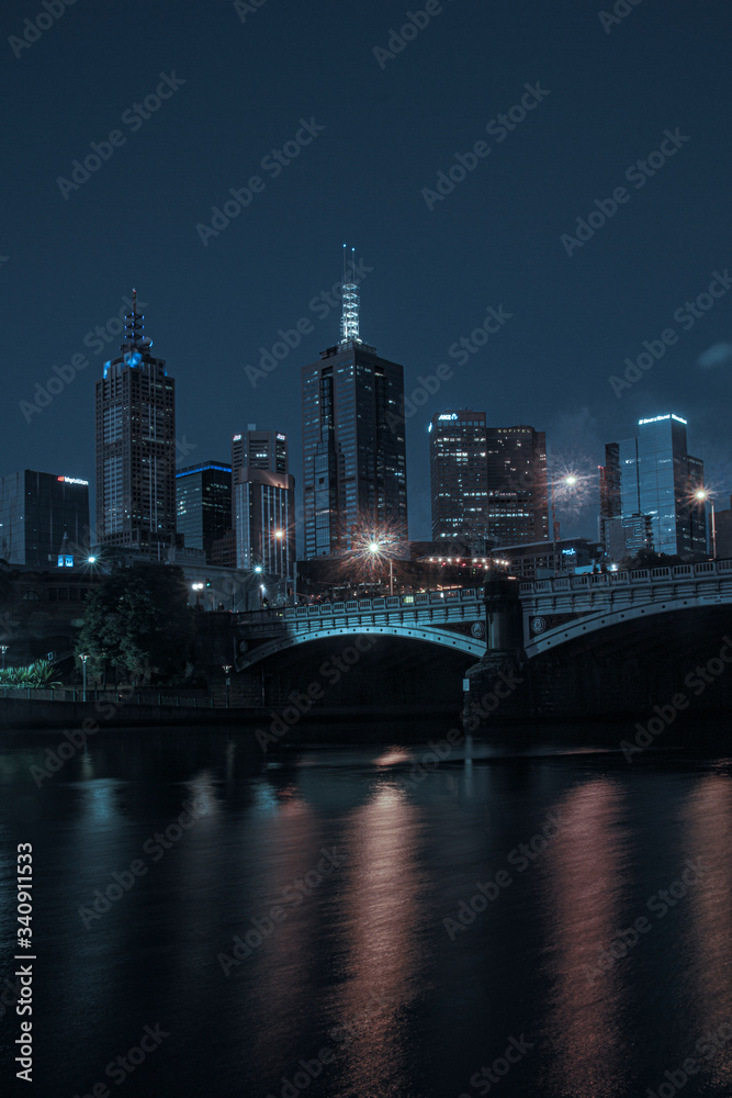 Naklejka premium Melbourne CBD at night