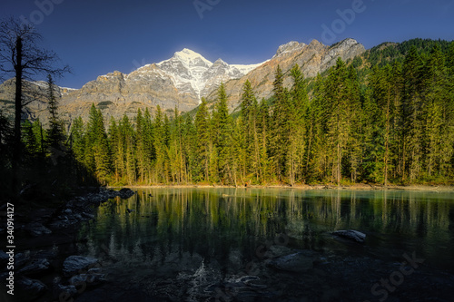 Mount Robson and Whitehorn Mountain, Kinney Lake,Jasper Alberta Kanada