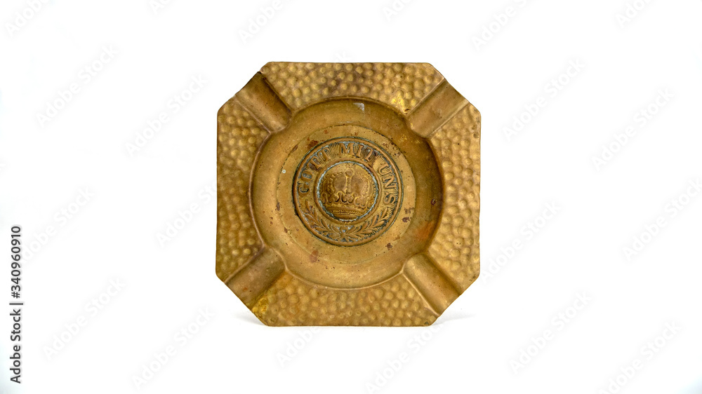 WW1 Trench Art German Belt Buckle Ash Tray. Brass ash tray made with the Prussian Army “Gott Mit Uns” belt buckle badge.