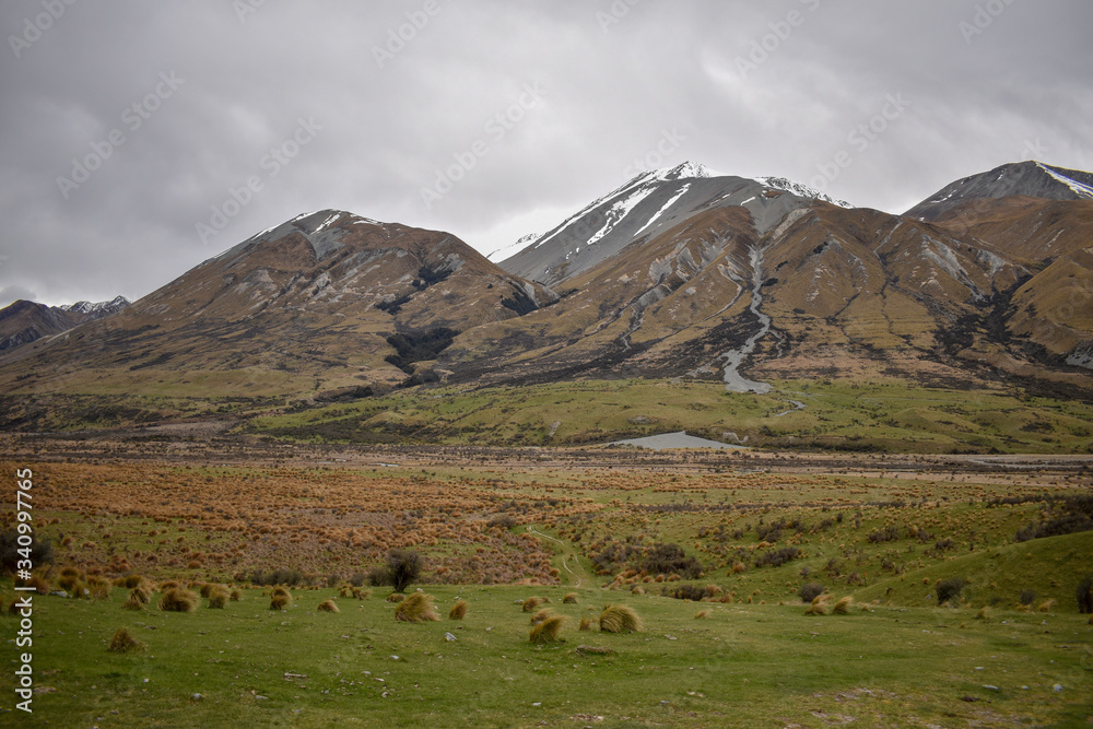 Naklejka premium mountain landscape in new zealand