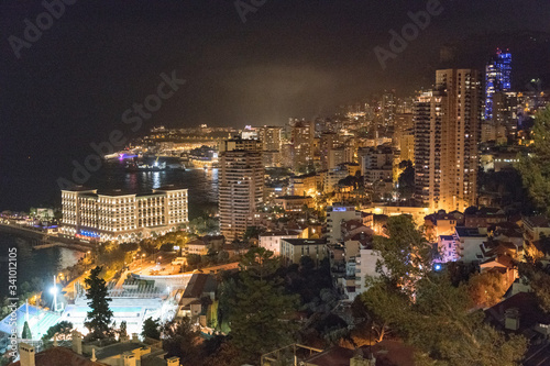 Panorama de nuit sur Monaco Monte Carlo