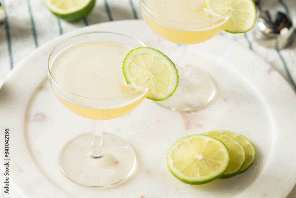 Homemade Vokda Gimlet Cocktail Homemade Vokda Gimlet Cocktail