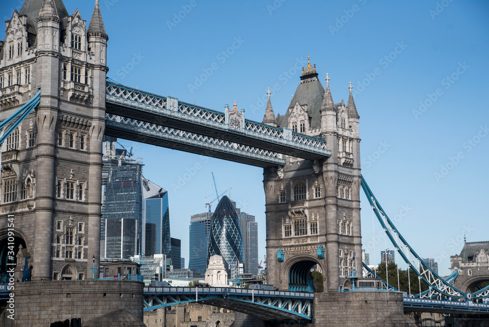 tower bridge in london