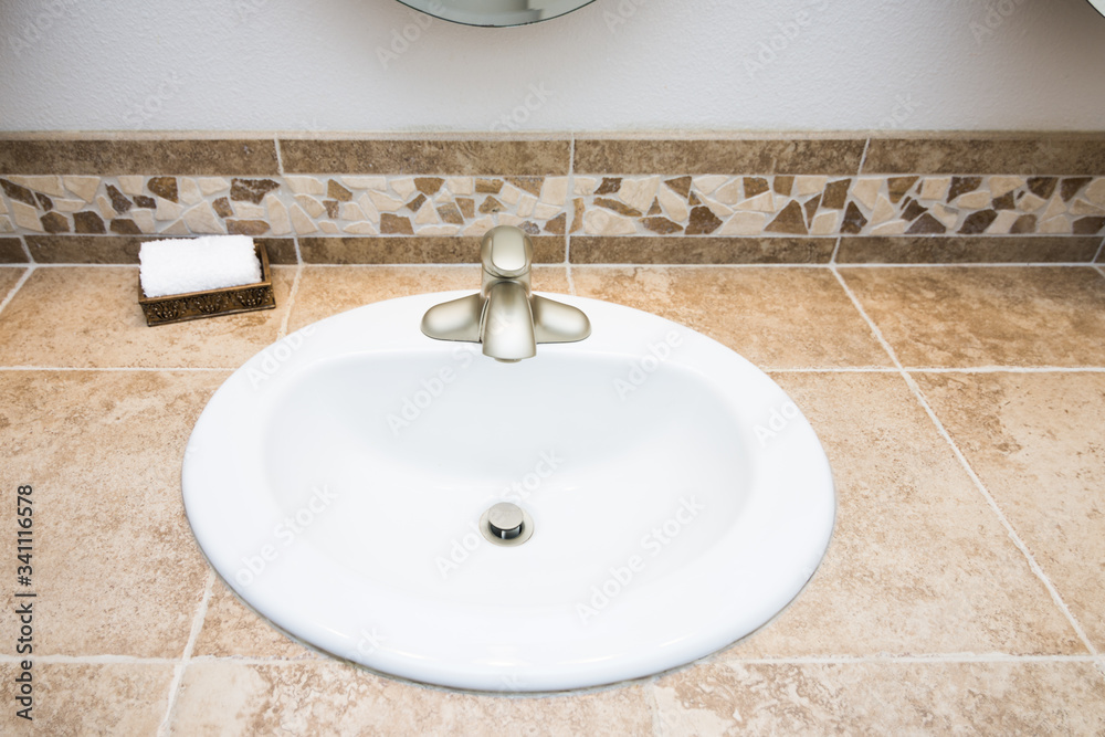 Fototapeta premium Clean white bathroom vanity sink
