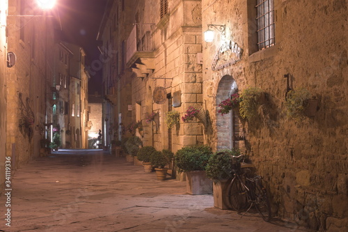 Fototapeta Naklejka Na Ścianę i Meble -  narrow street in the old town of tuscany