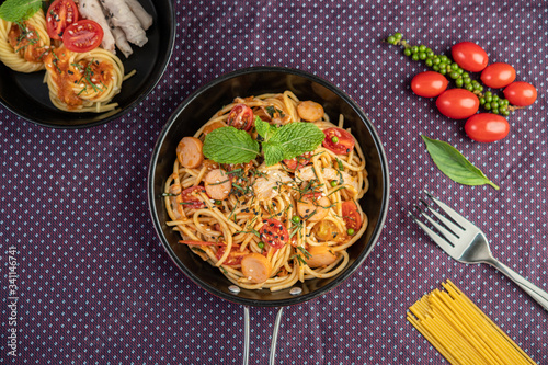 Spicy Spaghetti in a Frying Pan.