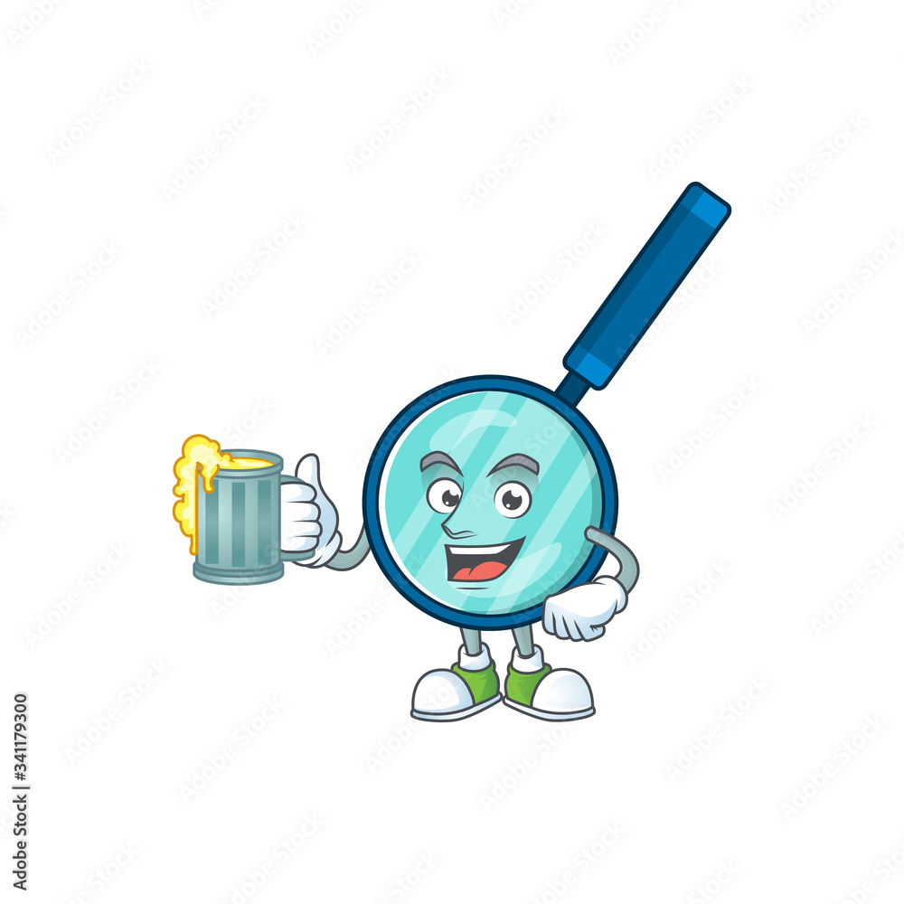 Obraz premium Happy magnifying glass mascot style toast with a glass of beer