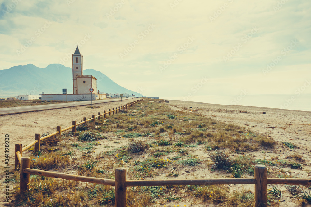 Obraz premium Kościół San Miguel w Cabo de Gata, Hiszpania