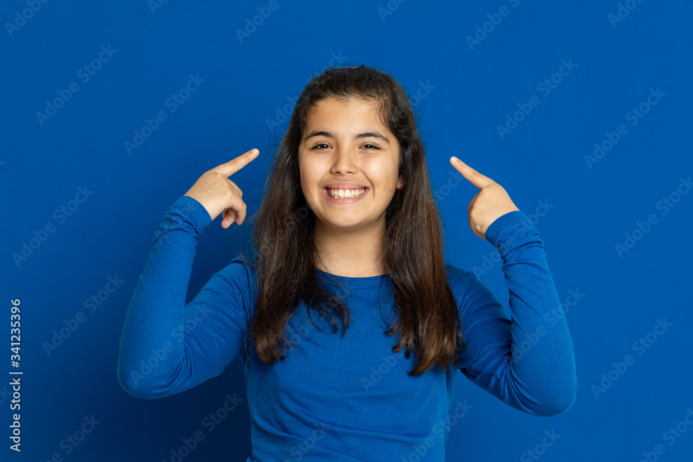 Fototapeta premium Preteen girl with blue jersey