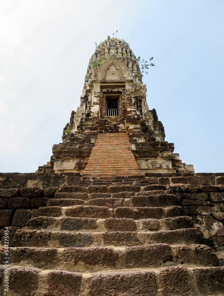 Wat Chaiwatthanaram temple in Ayutthaya, Thailand