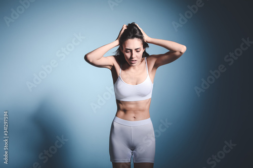 Young woman with anorexia o...