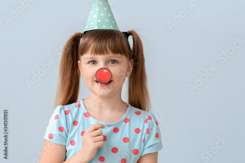 Little girl celebrating Bir...