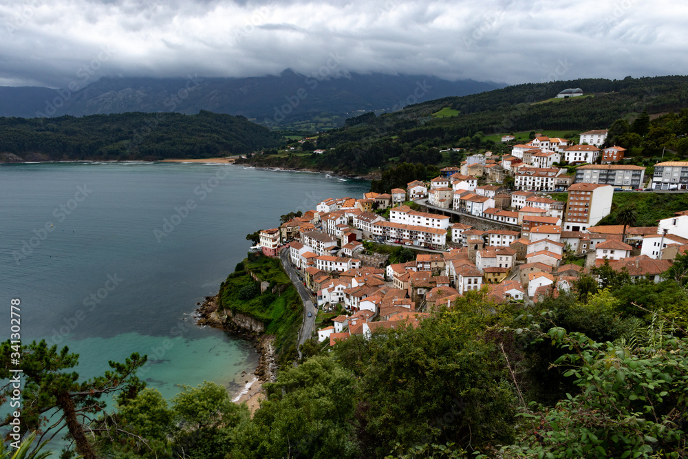 Lastres, pueblo costero de Asturias en España