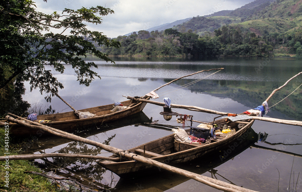 Obraz premium Barque de pêcheurs, Lac Kivu, République démocratique du Congo, Rwanda