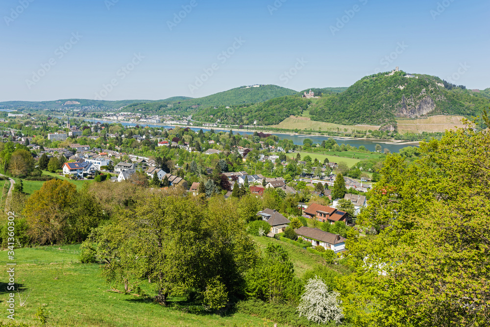 Blick zum Siebengebirge im Frühling 2020; Deutschland