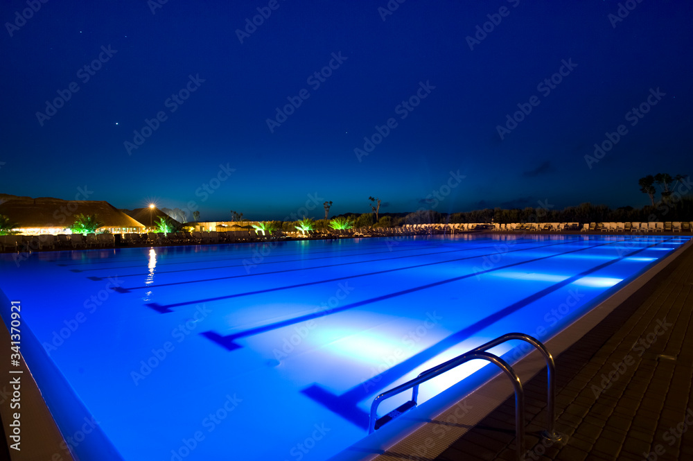 Fototapeta premium piscine di notte