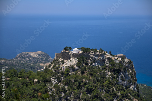 .Rodos widok na morze i kościół grecki © RECGO