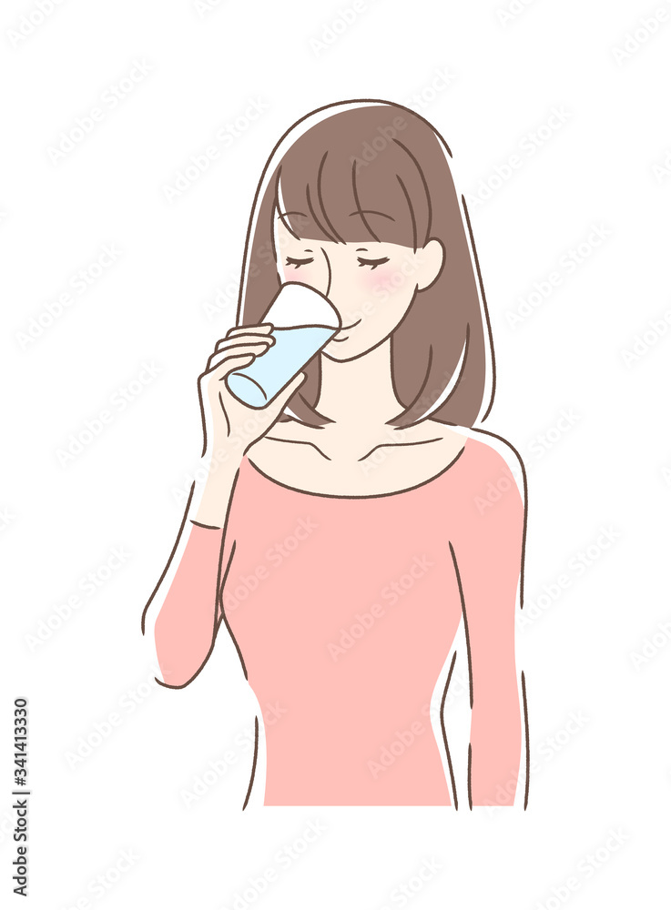 コップの水を飲む女性 コップの水を飲む女性
