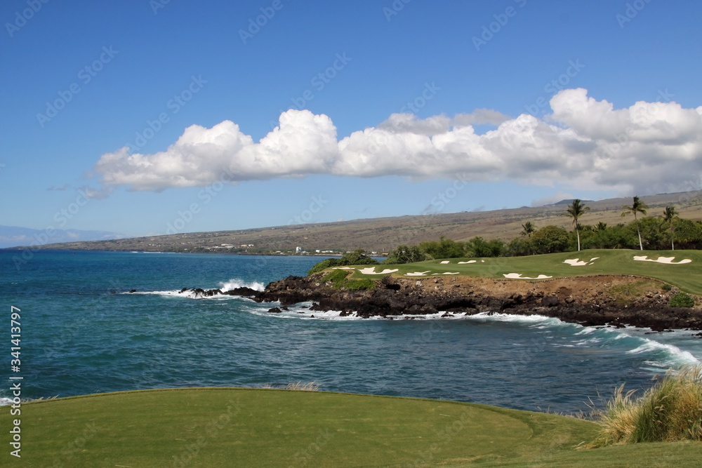 南の島のゴルフ場イメージ