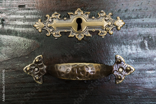 Obraz na płótnie old wooden furniture with ornate fittings w salonie