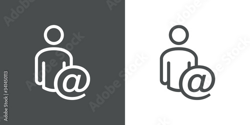 Simbolo correo electrónico. Icono plano lineal hombre con arroba en fondo gris y fondo blanco