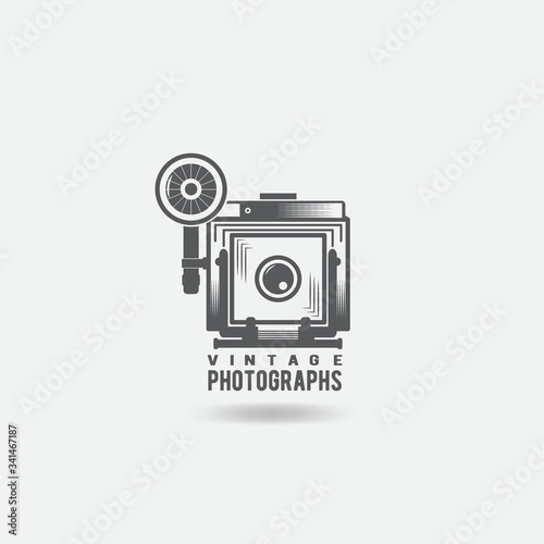 retro camera logo