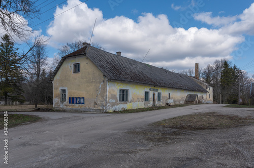 Fototapeta Naklejka Na Ścianę i Meble -  old agriculter building europe estonia