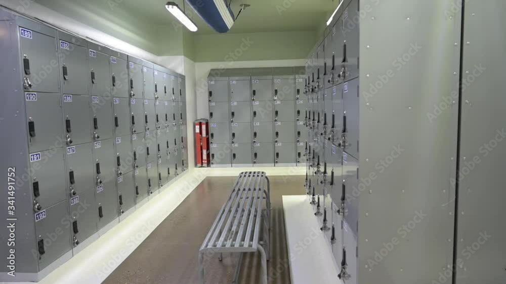 Área de vestidores limpio desinfectado libre de virus
