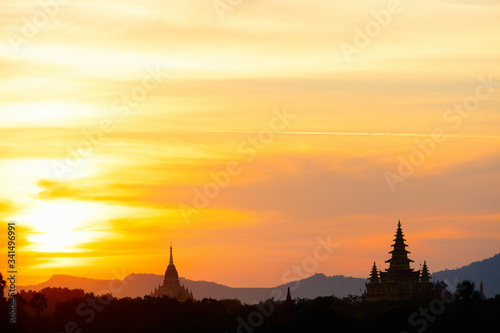 Sunset over Bagan Myanmar © BlueOrange Studio